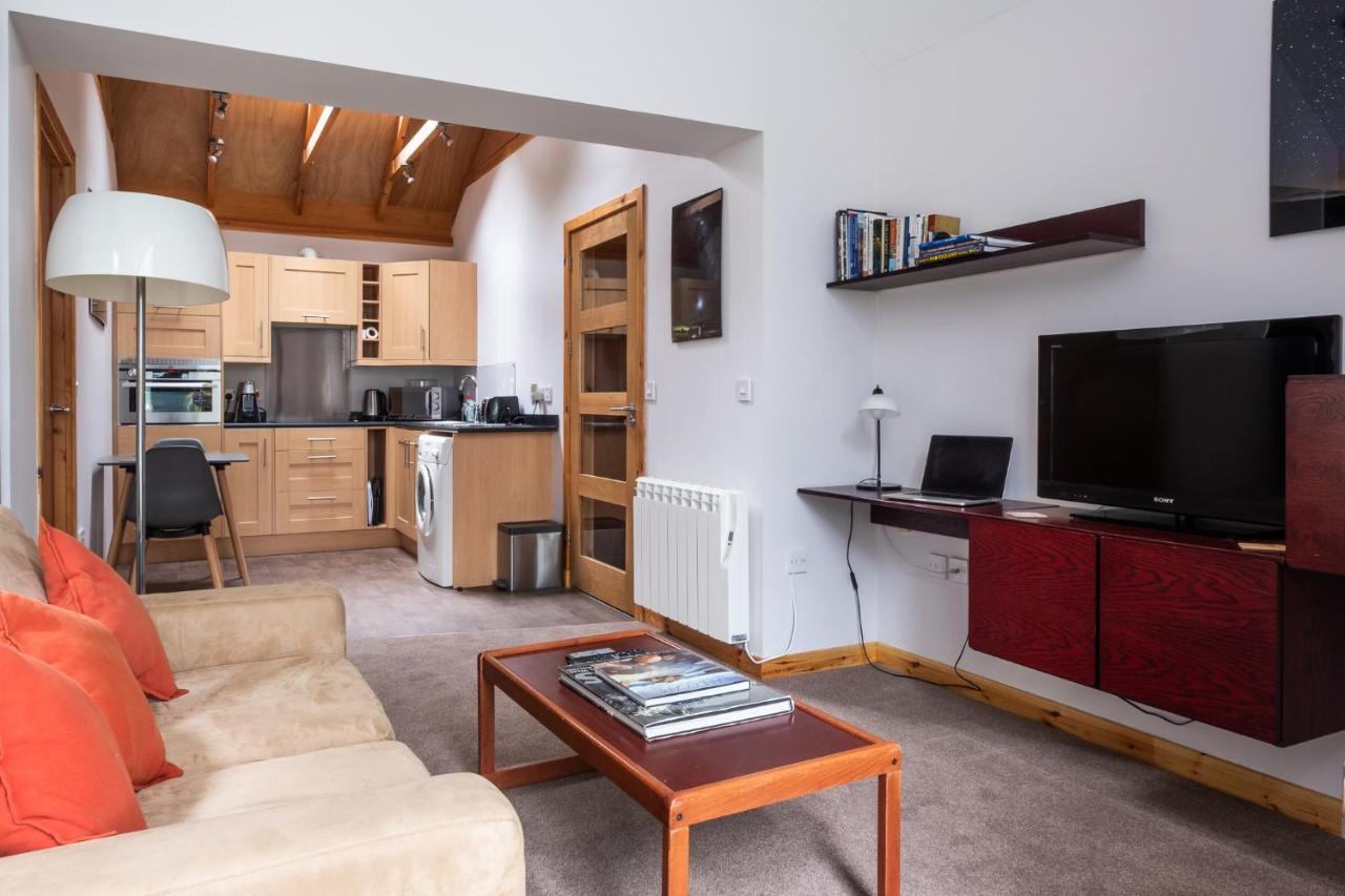 Contemporary One Bedroom Apartment Close To All Amenities In Conservation Area Tain Eksteriør billede