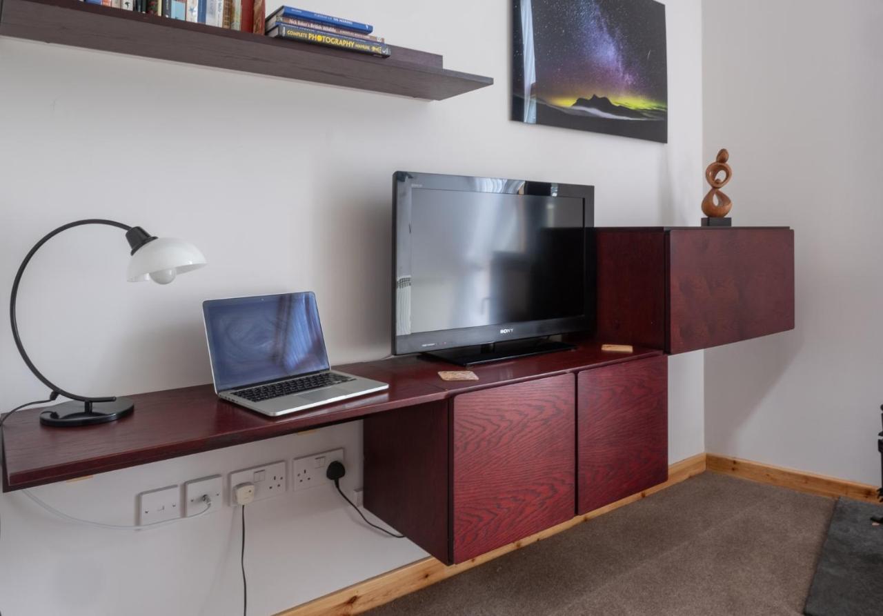 Contemporary One Bedroom Apartment Close To All Amenities In Conservation Area Tain Eksteriør billede