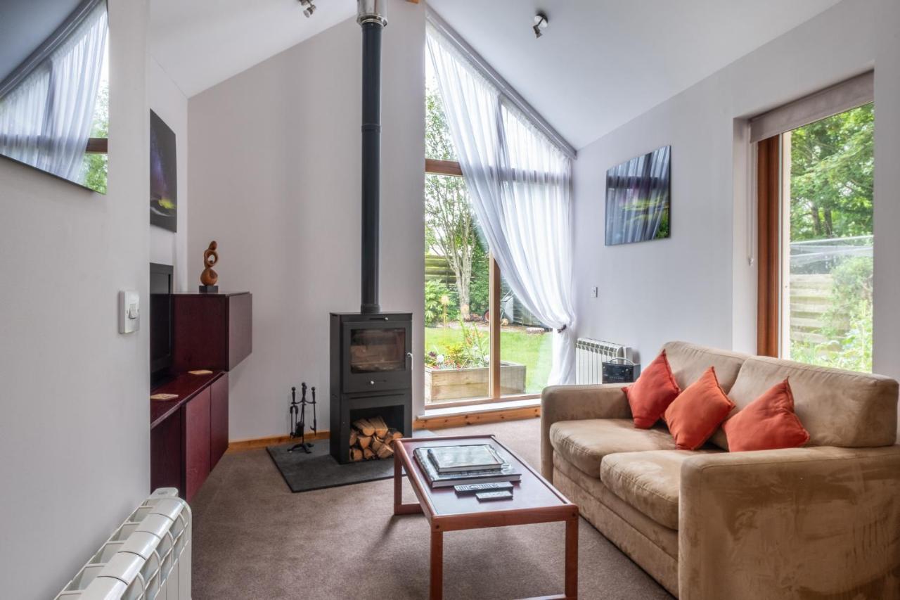 Contemporary One Bedroom Apartment Close To All Amenities In Conservation Area Tain Eksteriør billede