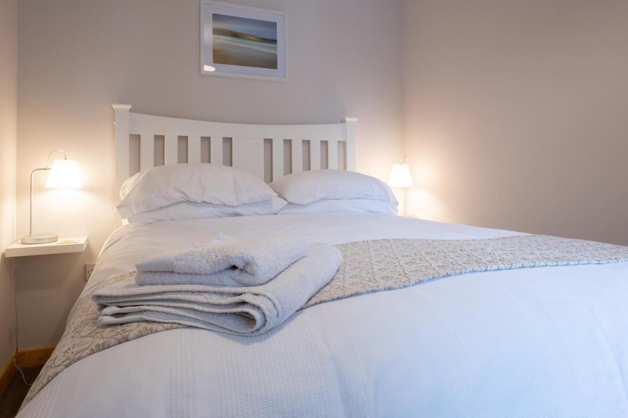 Contemporary One Bedroom Apartment Close To All Amenities In Conservation Area Tain Eksteriør billede