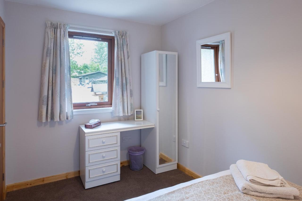 Contemporary One Bedroom Apartment Close To All Amenities In Conservation Area Tain Eksteriør billede